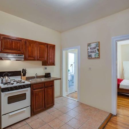 Lavish 3 Bedroom Apt In Williamsburg!! New York Bagian luar foto