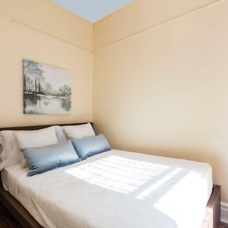 Lavish 3 Bedroom Apt In Williamsburg!! New York Bagian luar foto