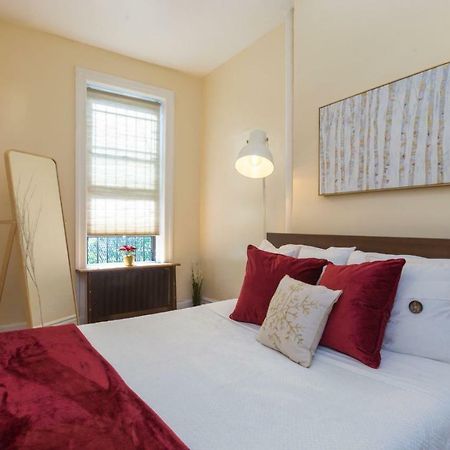 Lavish 3 Bedroom Apt In Williamsburg!! New York Bagian luar foto